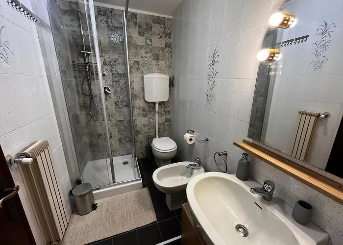 Casa Anne Vicino Al Centro, Al Mare, Stazione Apartment Savona