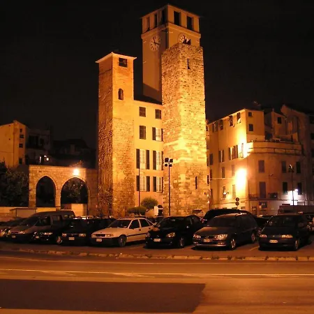 Apartment Casa Anne Vicino Al Centro, Al Mare, Stazione *