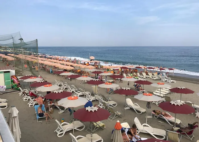 Casa Anne Vicino Al Centro, Al Mare, Stazione * Savona